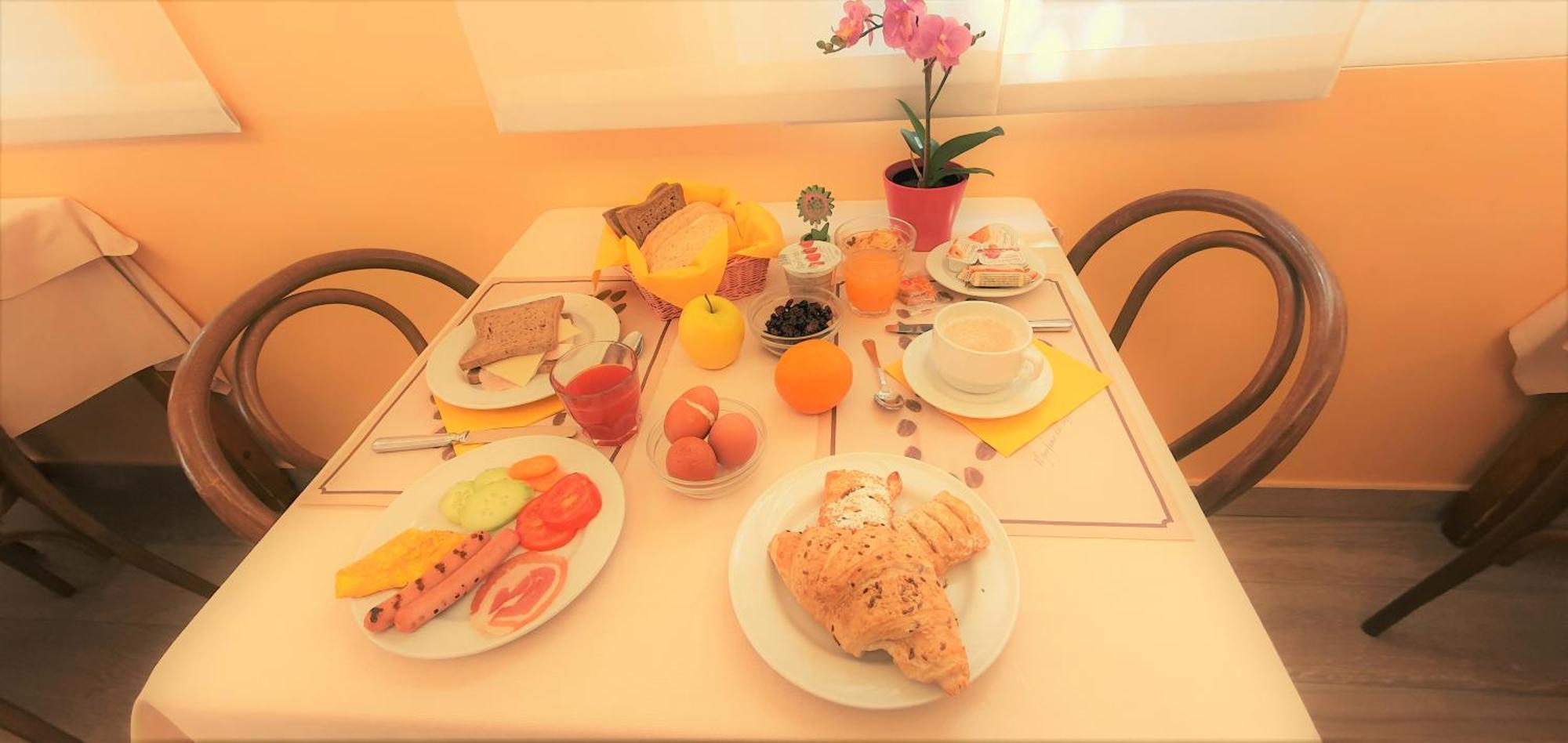 Hotel Alessi**
